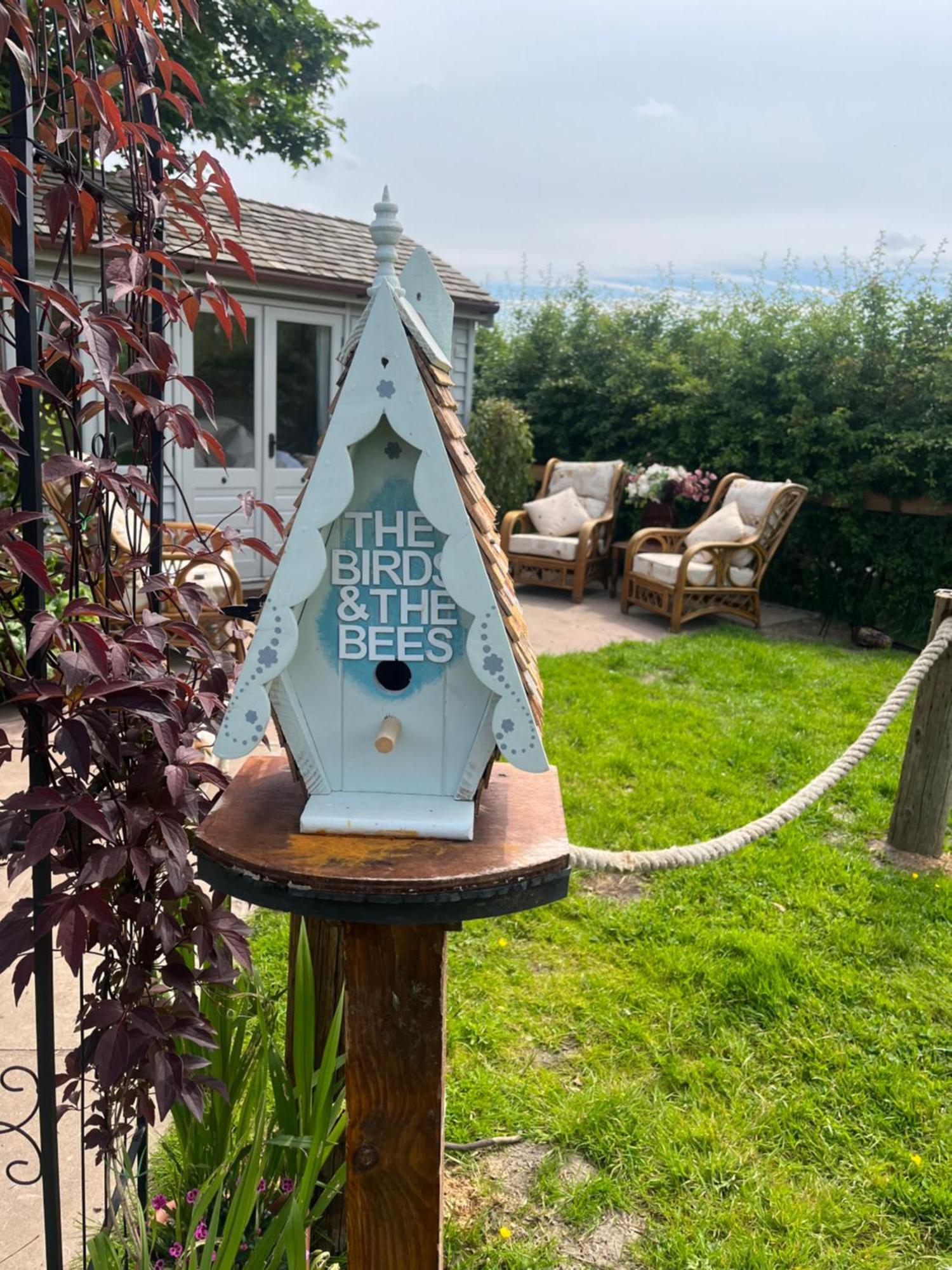 Birds And The Bees Summer House Endon Екстер'єр фото